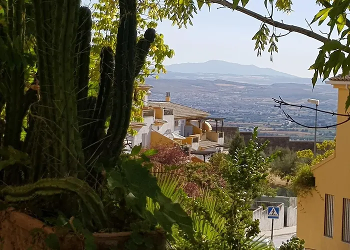 Piso En El Albaicin Alto, Junto Al Mirador De San Miguel Alto. Granada.